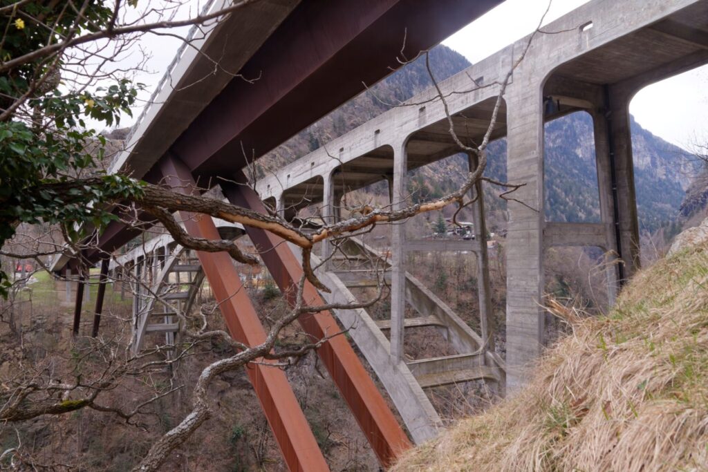 Découverte du plus haut pont d'Europe, en Suisse