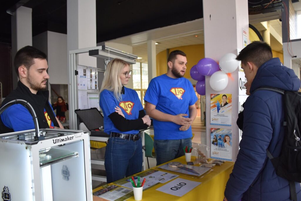 Étudiants du département QLIO à la JPO